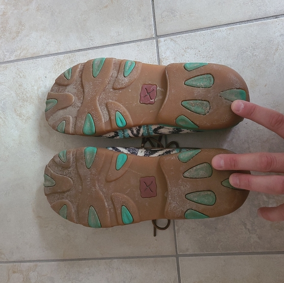 Twisted X Driving Moc - Picture 4 of 4